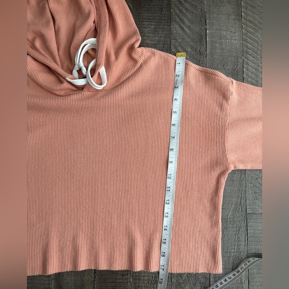 Forever 21 Cropped Waffle Knit Hoodie Size S - Picture 8 of 9